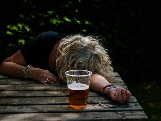 Nos alkoholika: Profilaktyka i leczenie